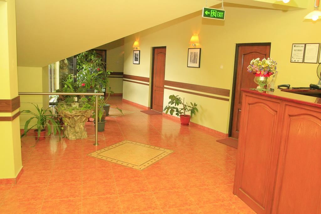 Pensiunea Blanca Reghin Exterior foto